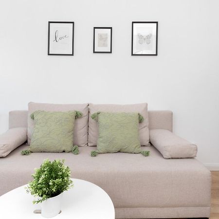 Starowiejska Apartment With Balcony Next To Arena Gdansk Stadium By Noclegi Renters Exteriör bild